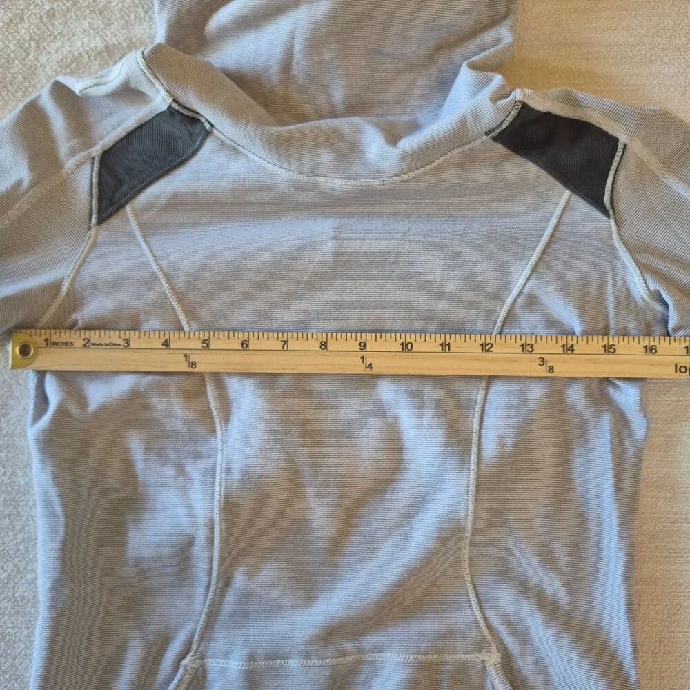 Lululemon Base Runner Ponytail Hoodie Pullover‎ Pocket Thumb Hole 6 Activewear